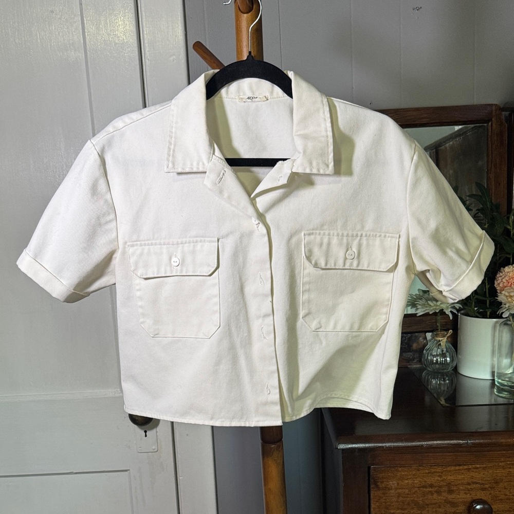 🤍 Ardene Cropped Utility Button-Up Shirt — Size M